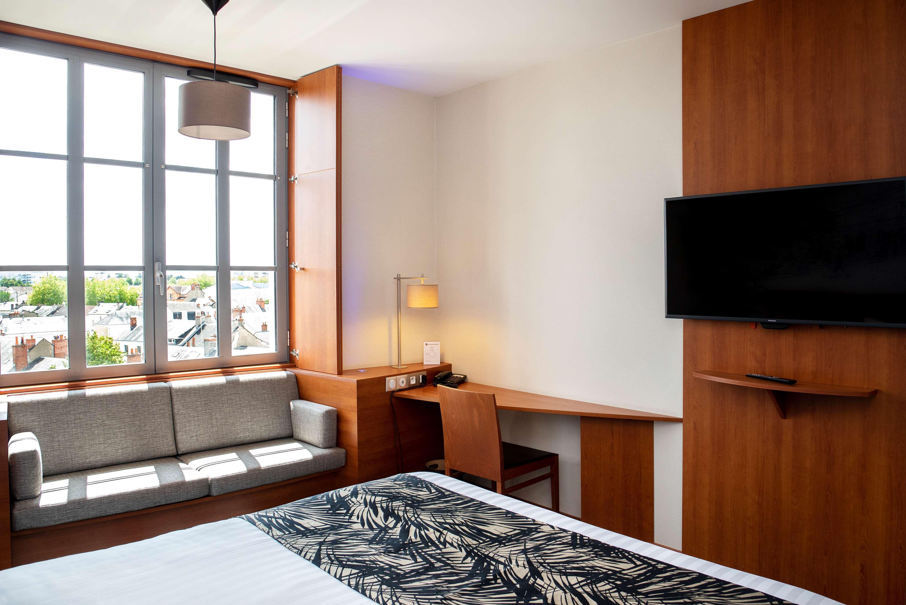 Best Western Plus Hotel Colbert Châteauroux Exterior foto