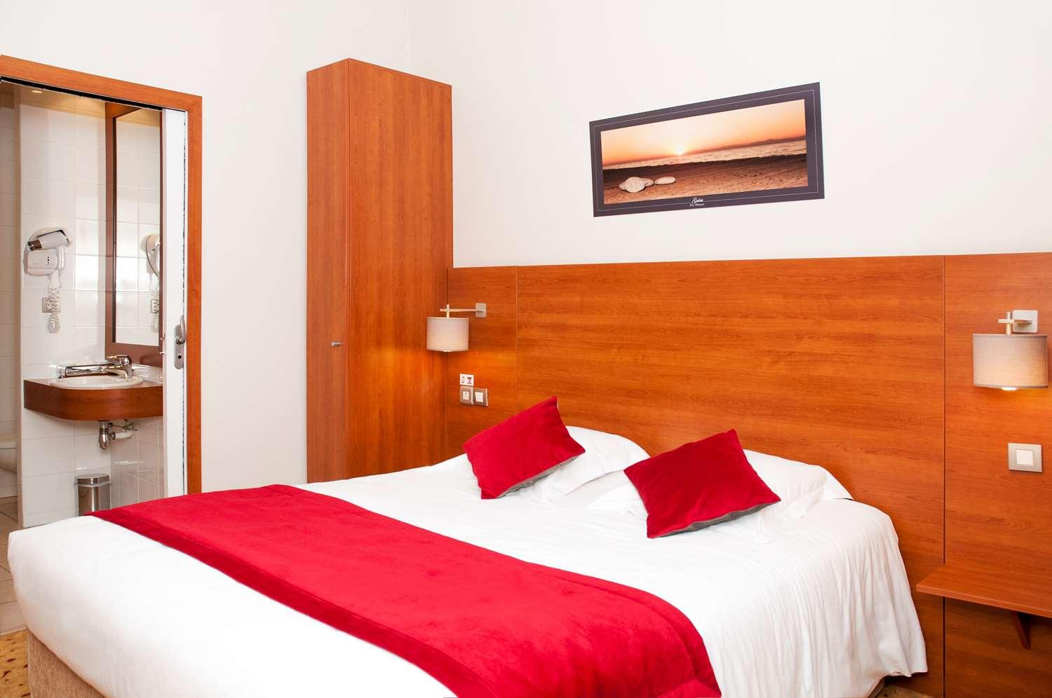Best Western Plus Hotel Colbert Châteauroux Exterior foto