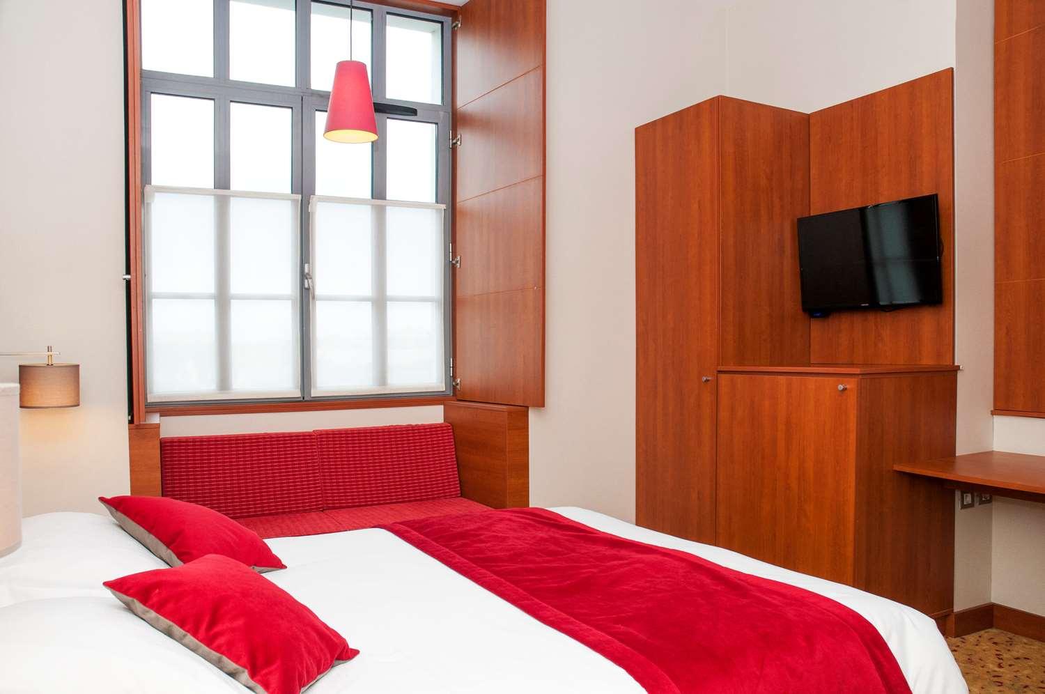 Best Western Plus Hotel Colbert Châteauroux Exterior foto